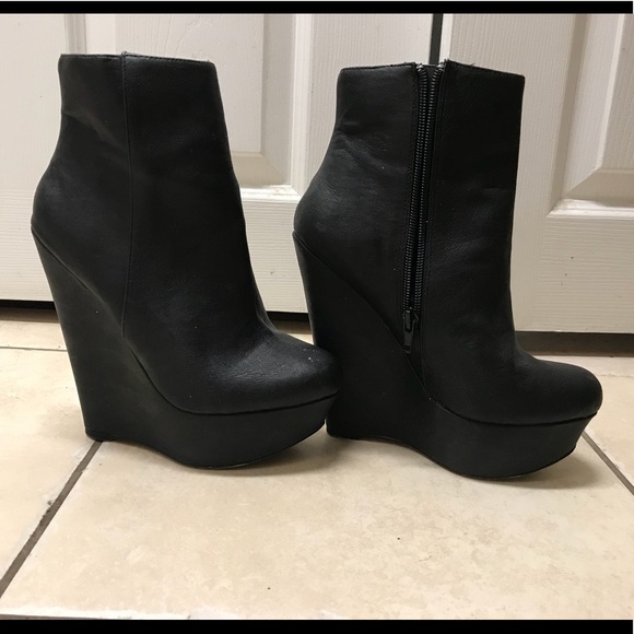 Heeled Booties - Picture 4 of 8